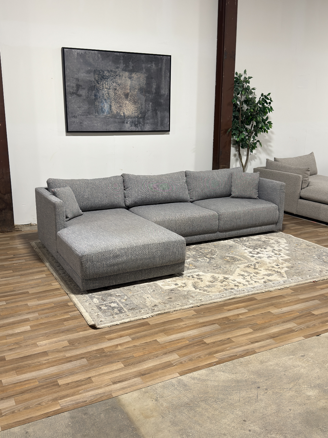 Modern Sectional Sofa π Delivery Available