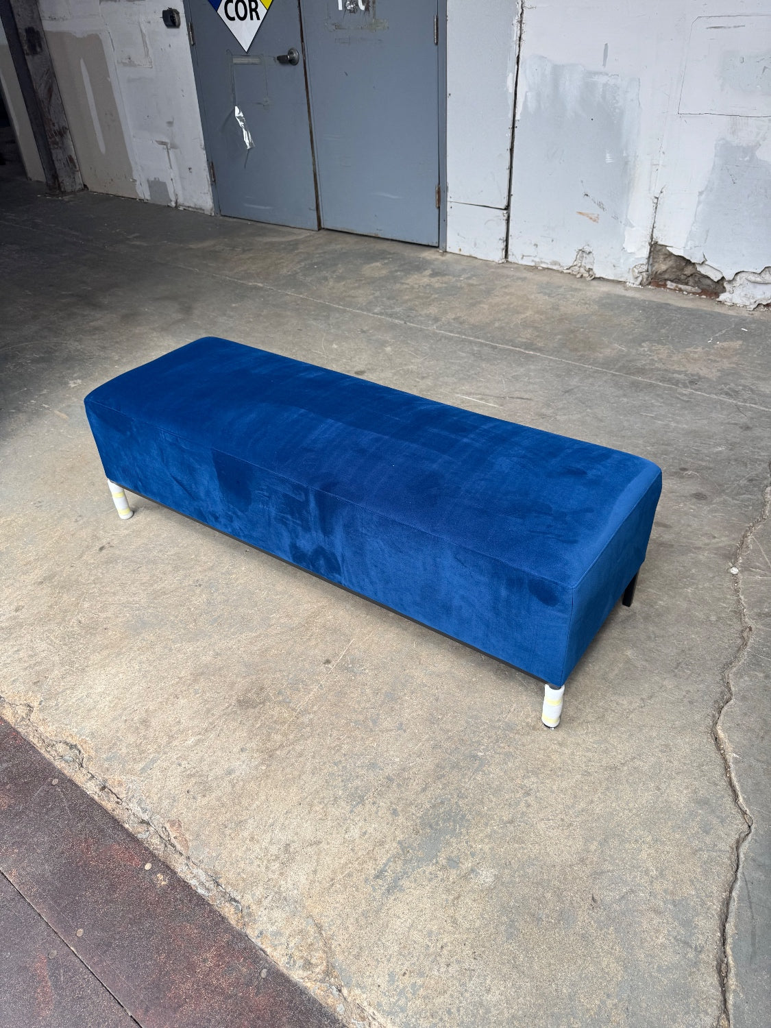 Interior Define Miller Bench (Retail $645)